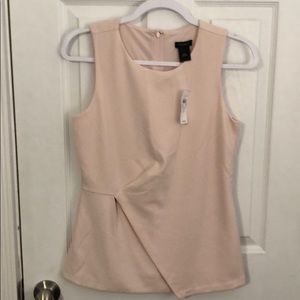 Sleeveless pink top